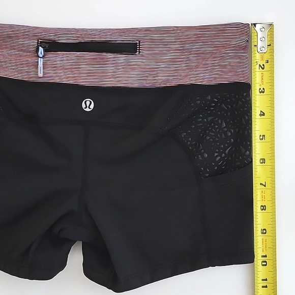 Lululemon Run Shorty Short Deep Coal Wee Are From Space April Multi Size 6 - Picture 15 of 16